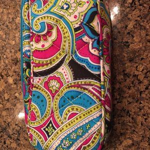 VERA BRADLEY Wristlet - Silk Paisley New, never used